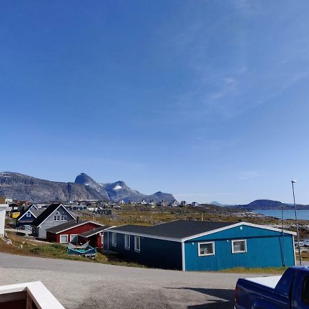 Hotel Eagle View à Nuuk Extérieur photo